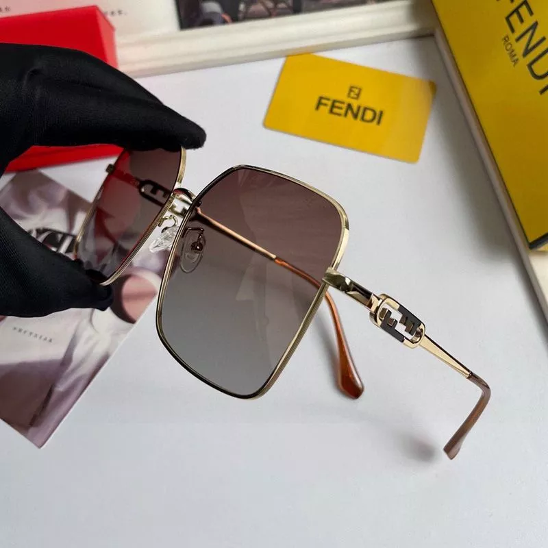 Vintage HOT Fendi 7224 Metal Sunglasses 0117