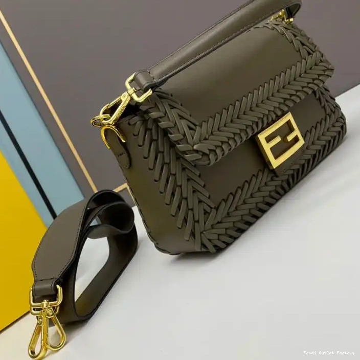 Affordable HOT In Green Bag Baguette Fendi Stitching Medium Leather 0305