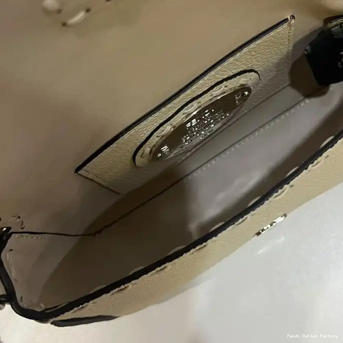 Cheap HOT Baguette Cuoio In Selleria Romano Beige Fendi Mini Leather Bag 0321